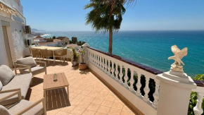Fantastic Sea Views Sun Lounge
